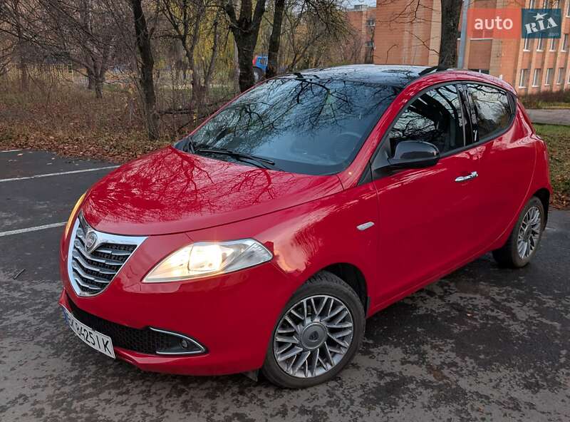 Хетчбек Lancia Ypsilon 2012 в Рівному фото 2 Хетчбек Lancia Ypsilon 2012 в Рівному