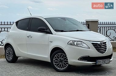 Хэтчбек Lancia Ypsilon 2013 в Одессе