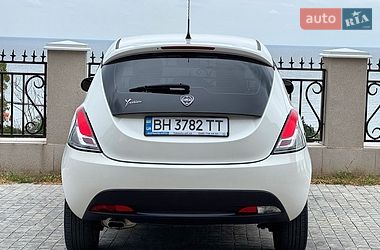 Хэтчбек Lancia Ypsilon 2013 в Одессе