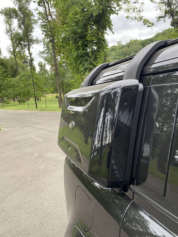 Внедорожник / Кроссовер Land Rover Defender 2020 в Киеве