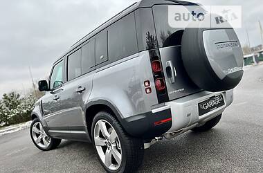 Внедорожник / Кроссовер Land Rover Defender 2022 в 