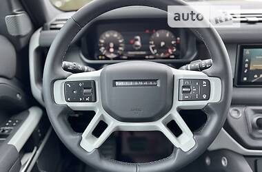 Внедорожник / Кроссовер Land Rover Defender 2022 в 