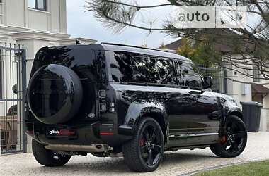 Внедорожник / Кроссовер Land Rover Defender 2022 в 