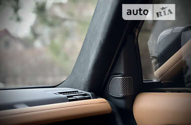 Внедорожник / Кроссовер Land Rover Defender 2022 в 