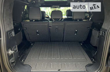 Внедорожник / Кроссовер Land Rover Defender 2022 в 