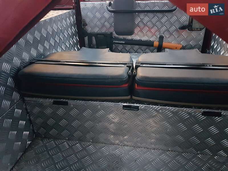 Позашляховик / Кросовер Land Rover Defender 1998 в Києві