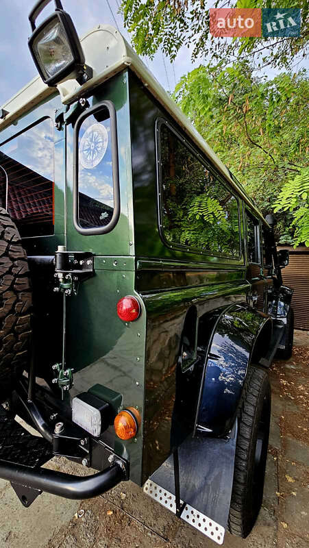 Внедорожник / Кроссовер Land Rover Defender 1996 в Одессе