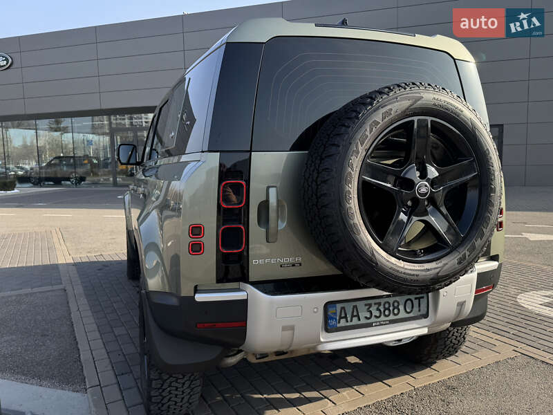 Внедорожник / Кроссовер Land Rover Defender 2020 в Киеве