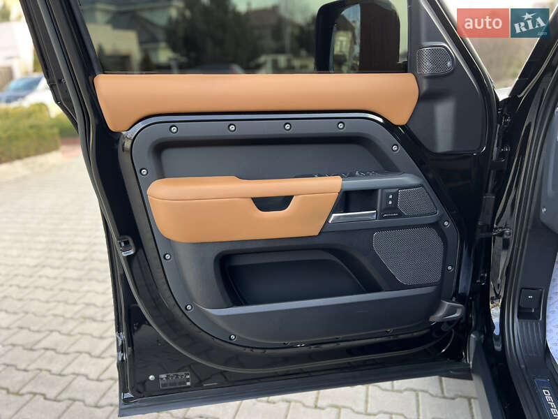 Внедорожник / Кроссовер Land Rover Defender 2022 в Одессе