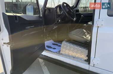 Внедорожник / Кроссовер Land Rover Defender 2008 в 