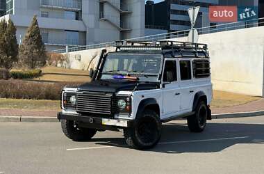 Внедорожник / Кроссовер Land Rover Defender 2008 в 
