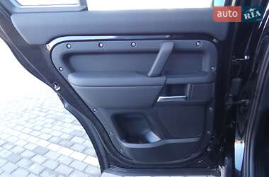 Внедорожник / Кроссовер Land Rover Defender 2024 в 