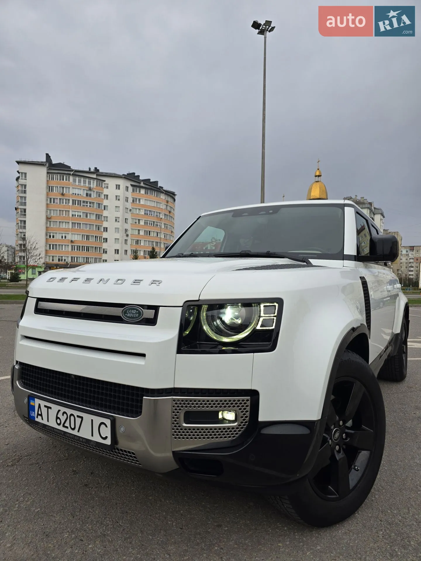 2022 Land Rover Defender - фото 1