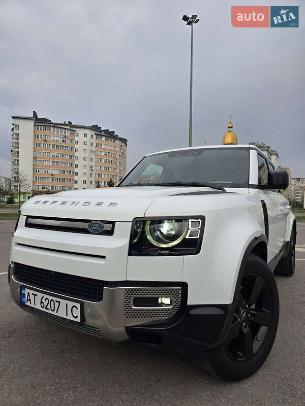 Land Rover Defender 2022