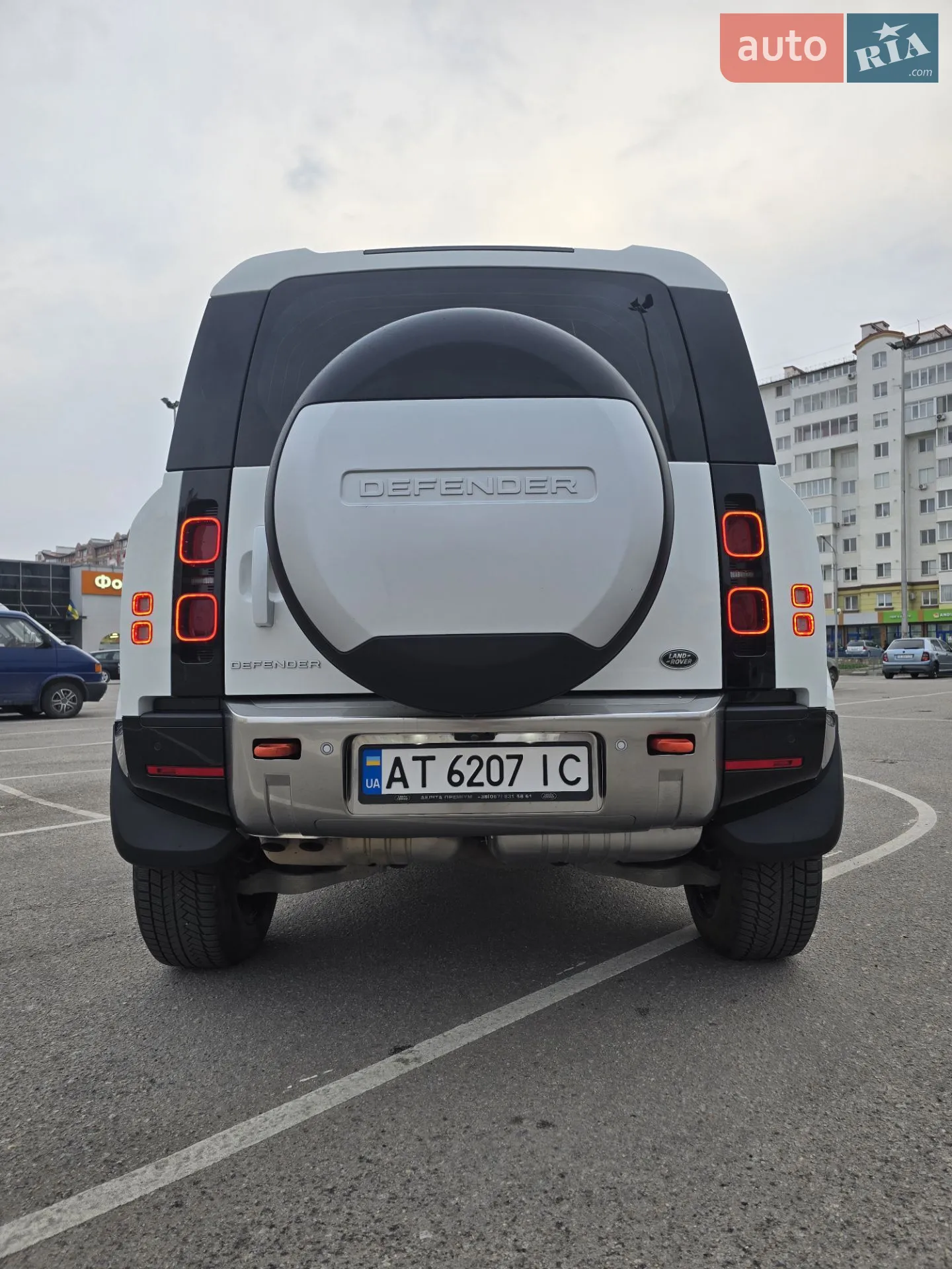 2022 Land Rover Defender - мініатюра 23