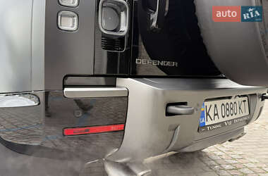 Внедорожник / Кроссовер Land Rover Defender 2022 в 