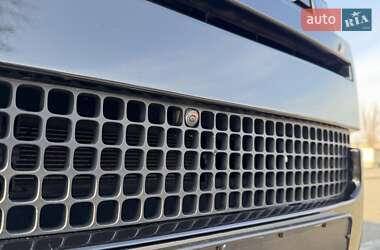 Внедорожник / Кроссовер Land Rover Defender 2020 в 