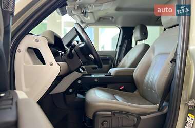 Внедорожник / Кроссовер Land Rover Defender 2020 в 