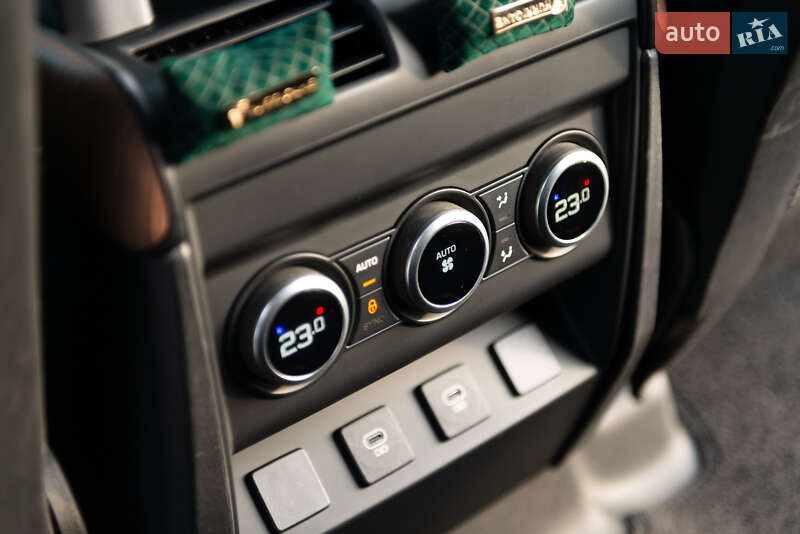 Внедорожник / Кроссовер Land Rover Defender 2022 в Мукачево