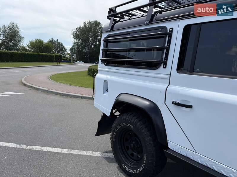 Внедорожник / Кроссовер Land Rover Defender 2008 в Киеве