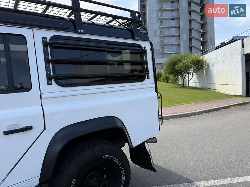Внедорожник / Кроссовер Land Rover Defender 2008 в Киеве