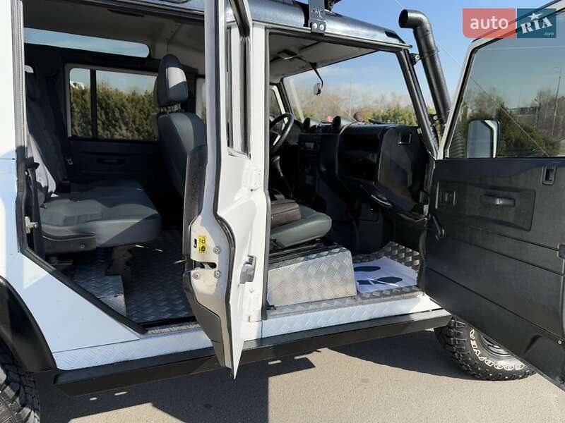 Внедорожник / Кроссовер Land Rover Defender 2008 в Киеве