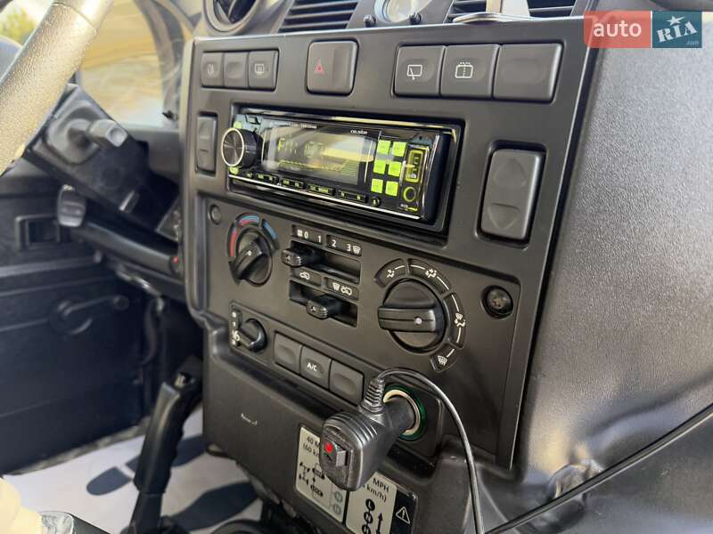 Внедорожник / Кроссовер Land Rover Defender 2008 в Киеве