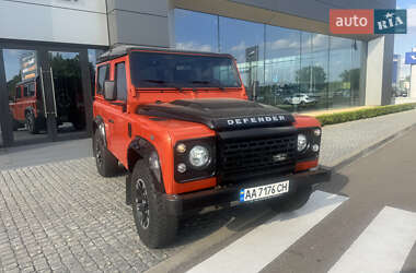 Позашляховик / Кросовер Land Rover Defender 2015 в Києві