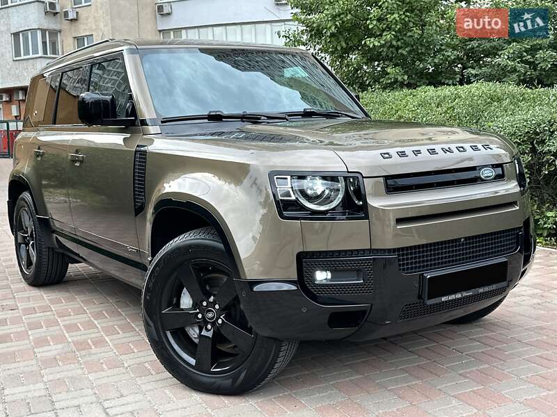 Land Rover Defender 2021