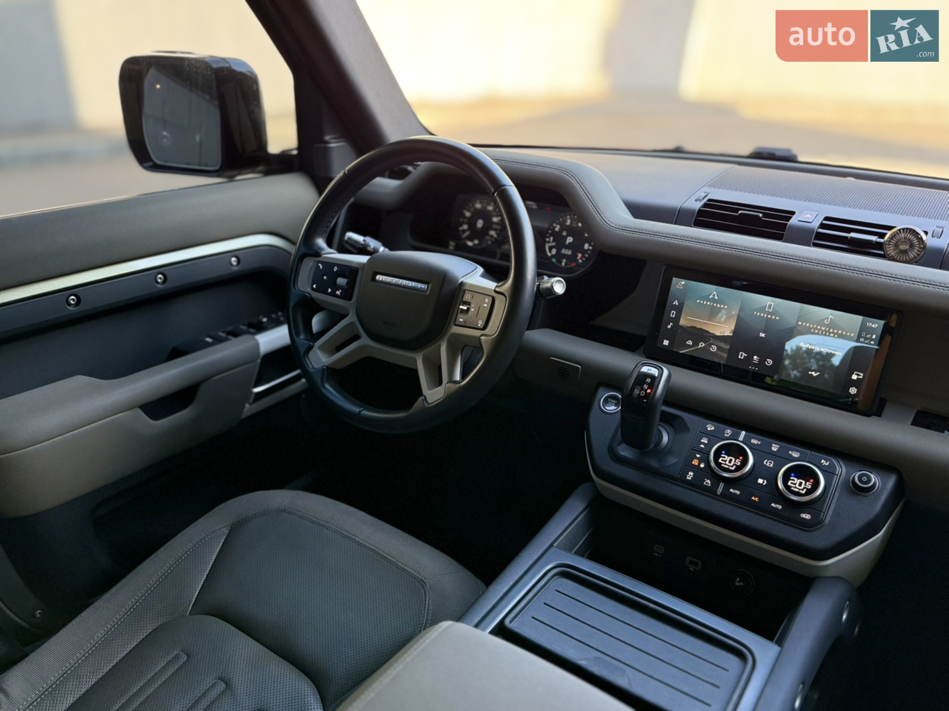 2020 Land Rover Defender - мініатюра 17
