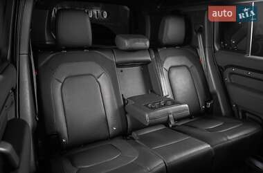 Внедорожник / Кроссовер Land Rover Defender 2022 в 