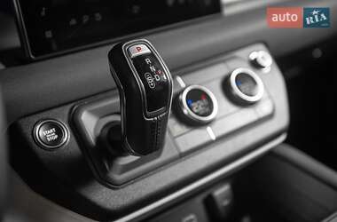Внедорожник / Кроссовер Land Rover Defender 2022 в 