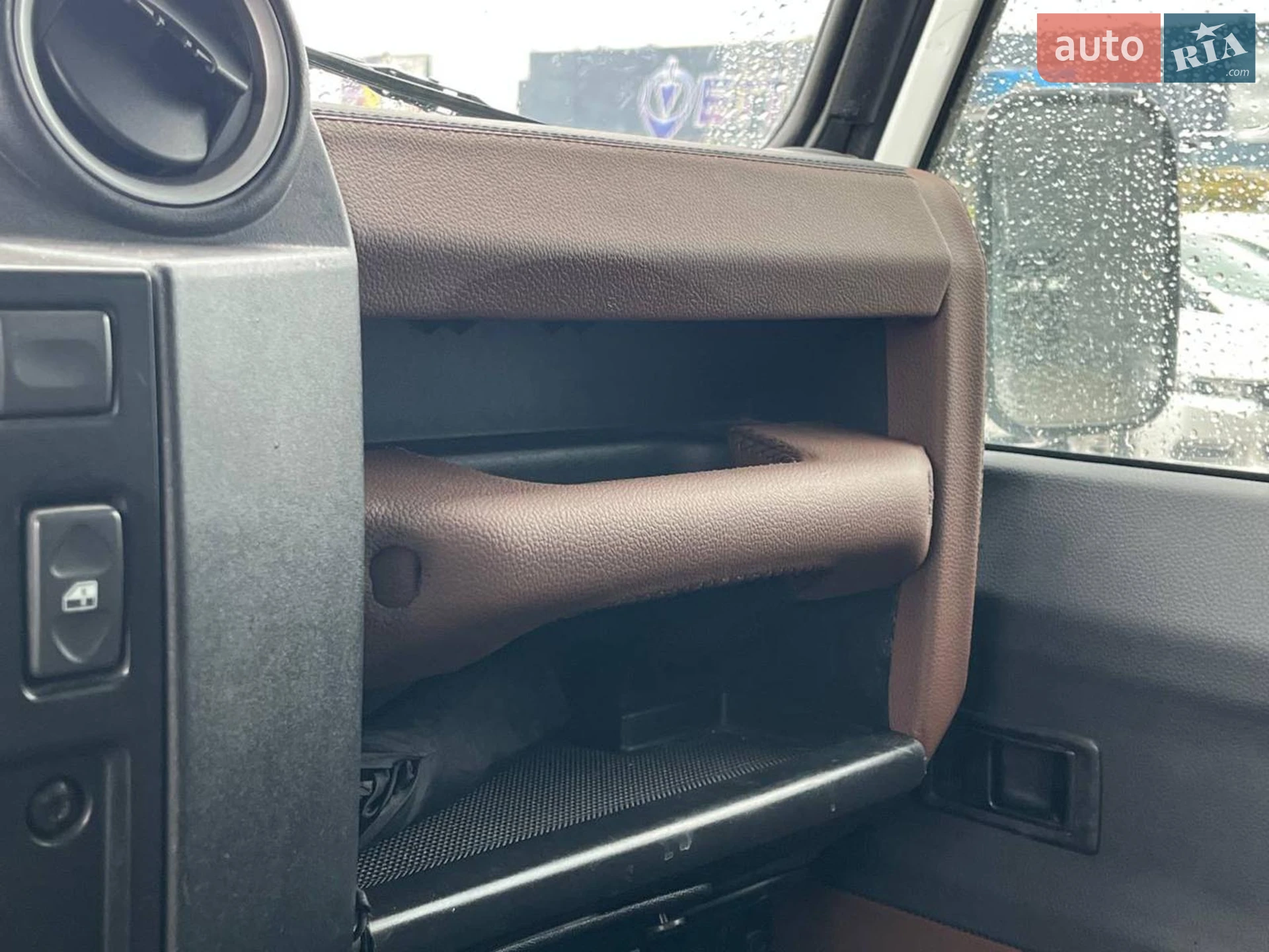 2013 Land Rover Defender - мініатюра 22
