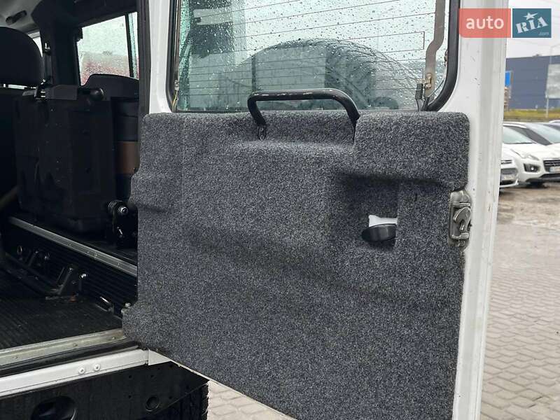 Внедорожник / Кроссовер Land Rover Defender 2013 в Львове фото 34 Внедорожник / Кроссовер Land Rover Defender 2013 в Львове