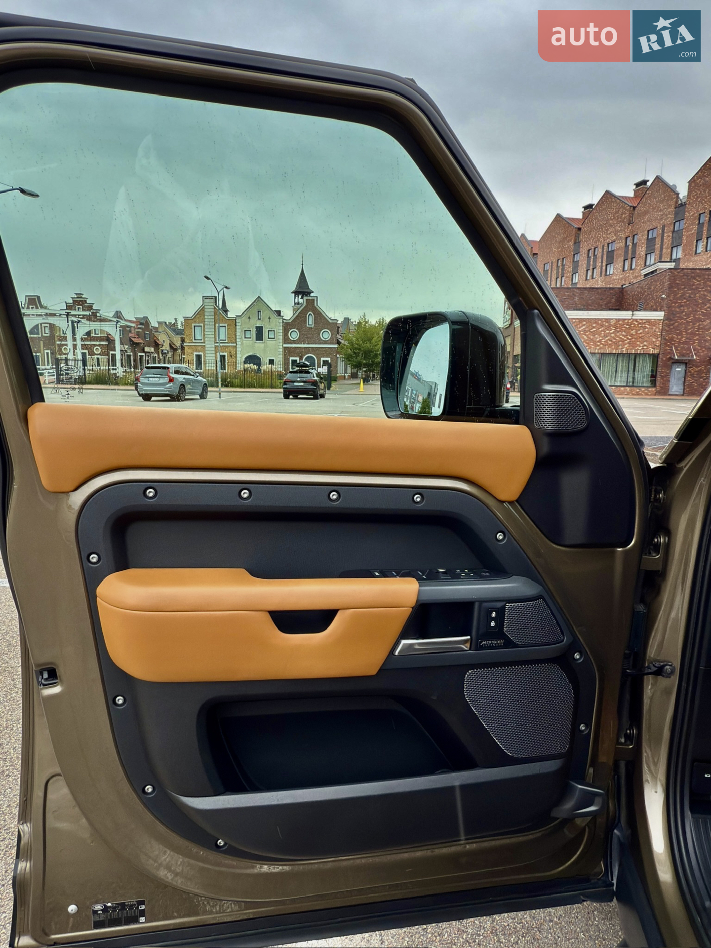 2020 Land Rover Defender - мініатюра 11