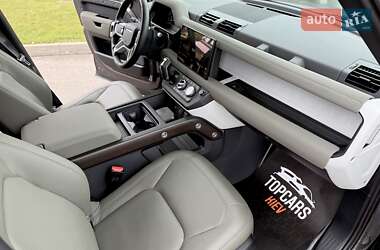 Внедорожник / Кроссовер Land Rover Defender 2022 в 