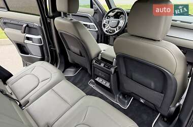Внедорожник / Кроссовер Land Rover Defender 2022 в 