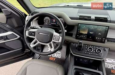 Внедорожник / Кроссовер Land Rover Defender 2022 в 