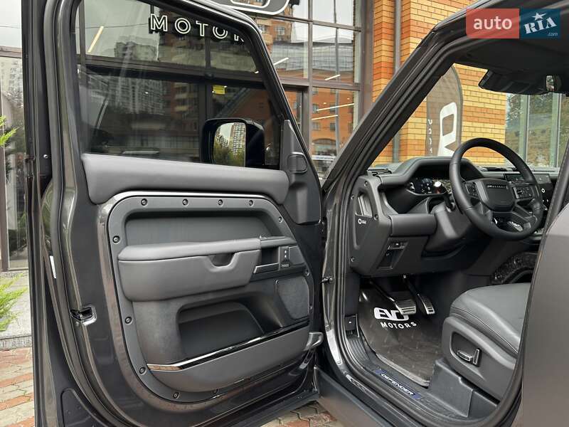 Внедорожник / Кроссовер Land Rover Defender 2025 в Киеве