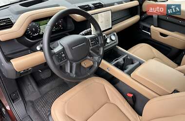 Внедорожник / Кроссовер Land Rover Defender 2024 в 