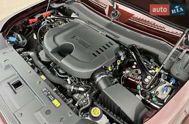 Внедорожник / Кроссовер Land Rover Defender 2024 в 