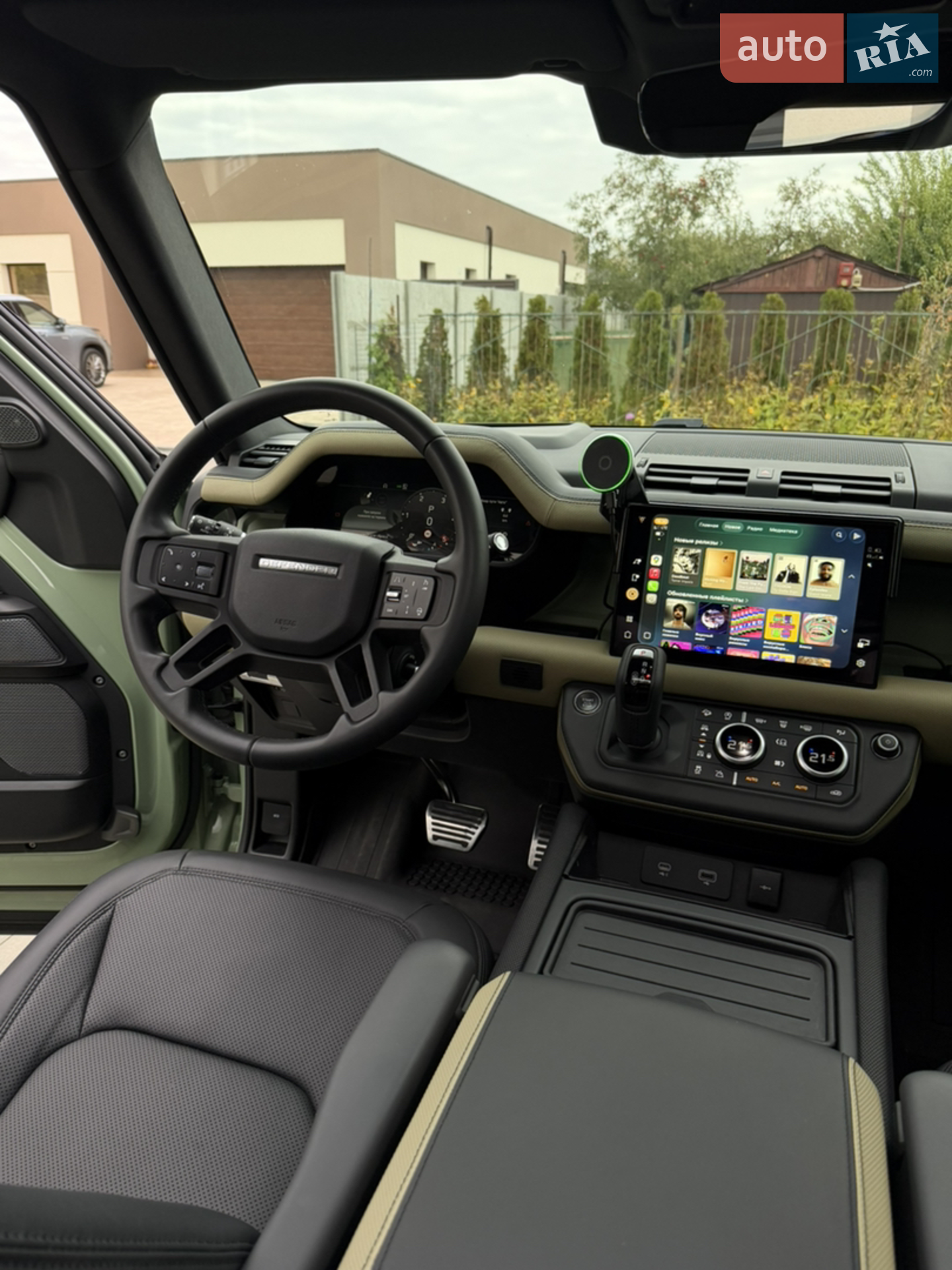 2023 Land Rover Defender - мініатюра 11