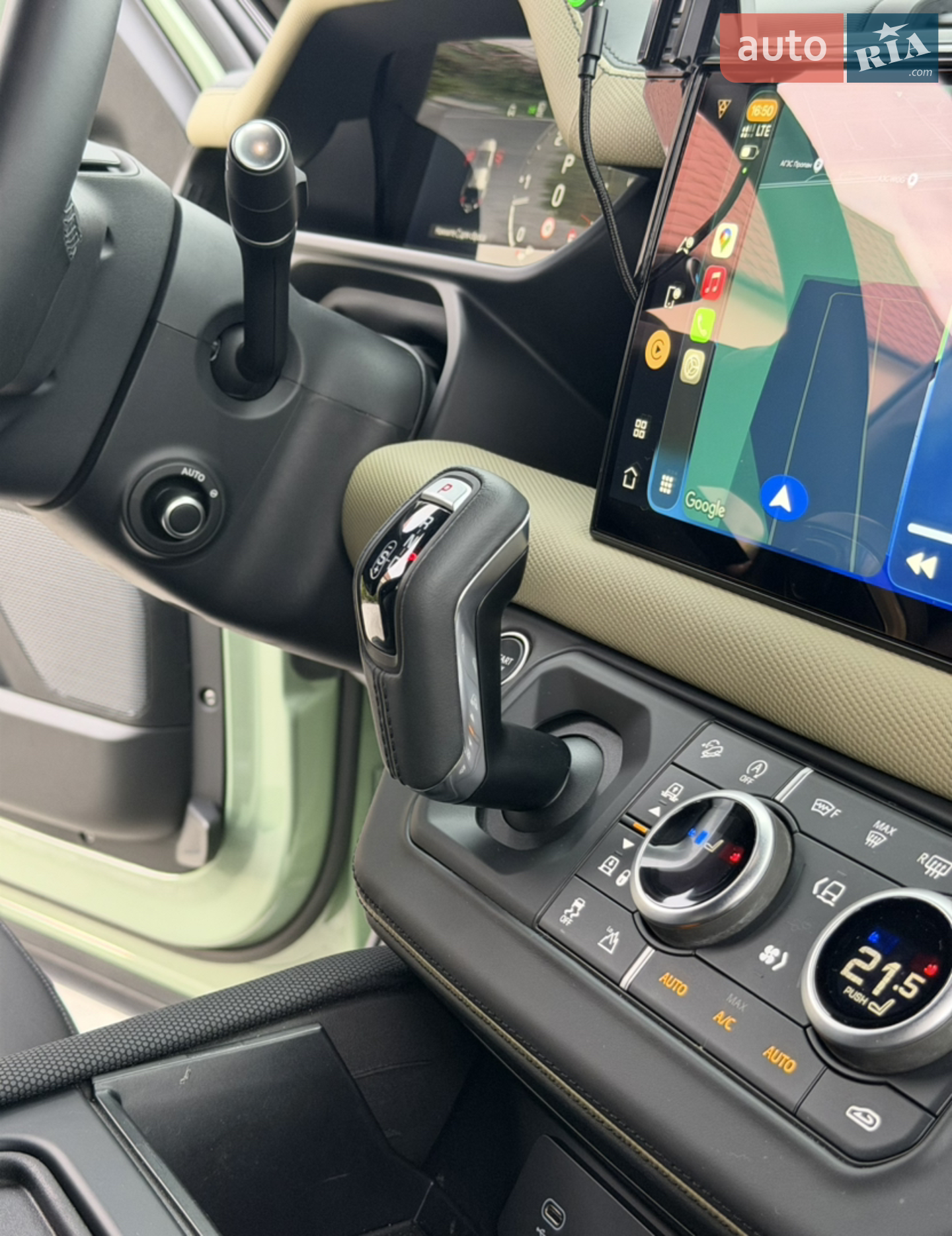 2023 Land Rover Defender - мініатюра 23