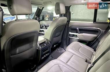 Позашляховик / Кросовер Land Rover Defender 2022 в  фото 30 Позашляховик / Кросовер Land Rover Defender 2022 в