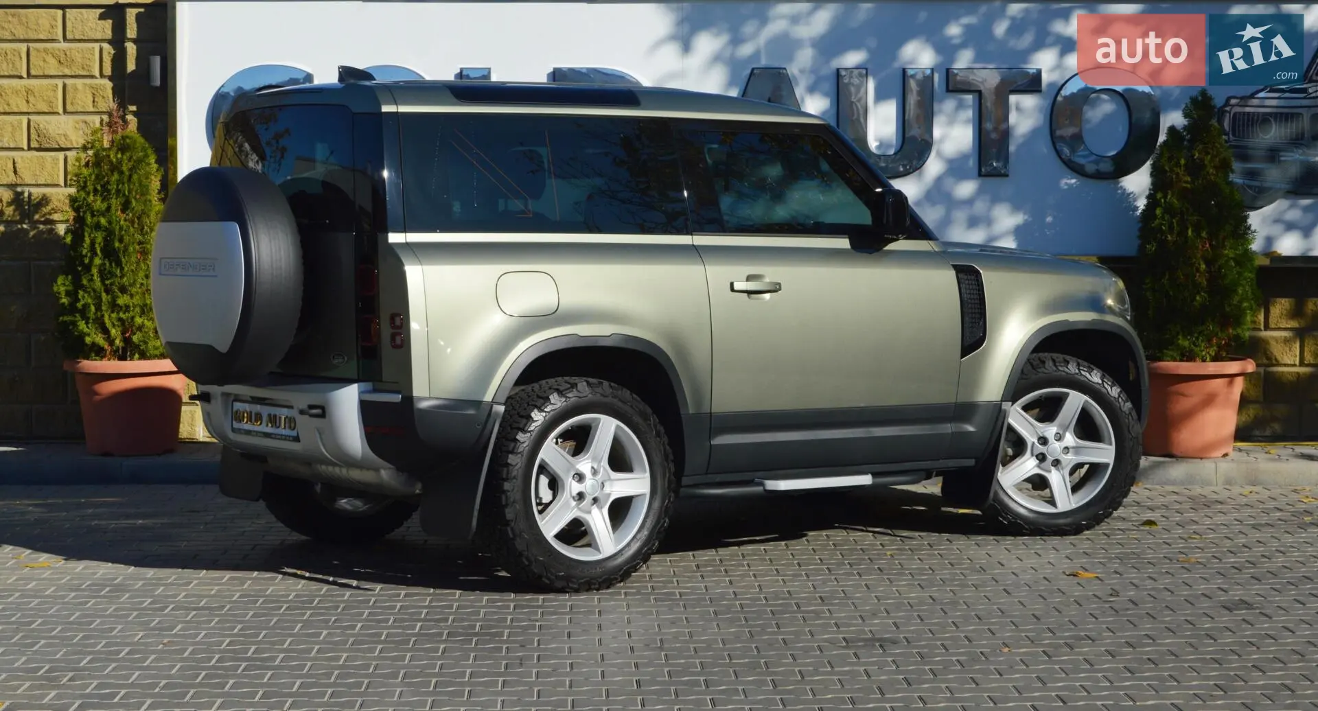 2022 Land Rover Defender - мініатюра 14