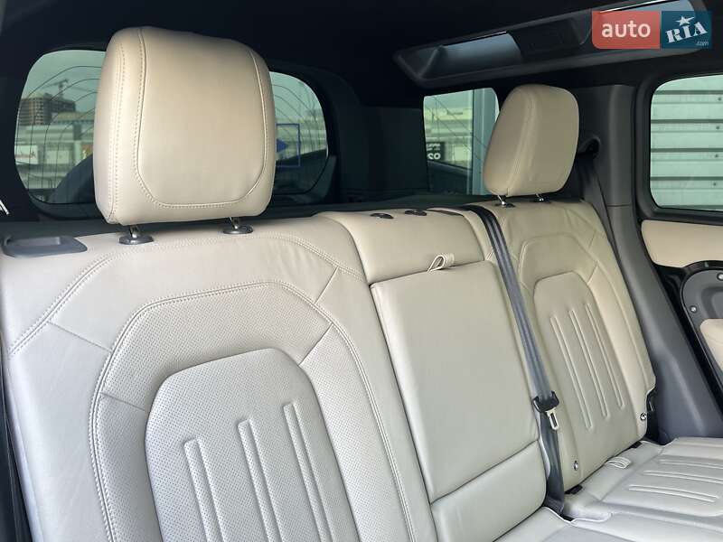 Внедорожник / Кроссовер Land Rover Defender 2021 в Киеве
