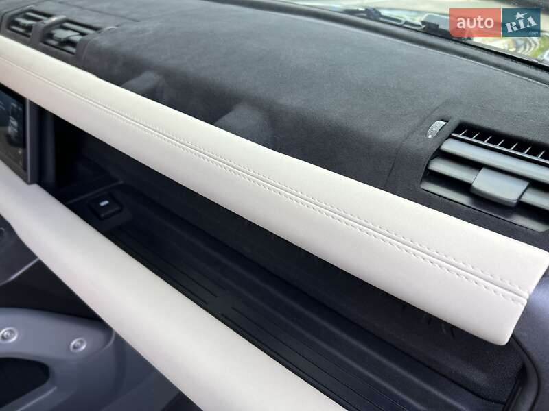 Внедорожник / Кроссовер Land Rover Defender 2021 в Киеве