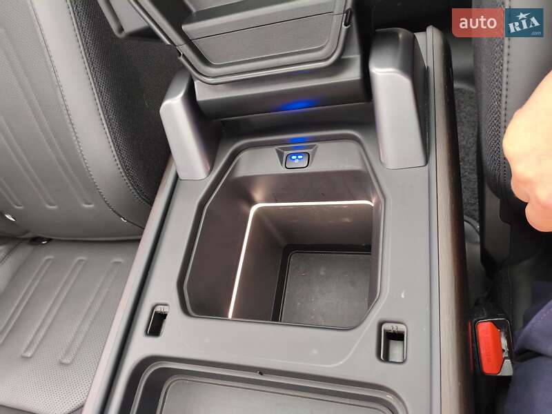 Позашляховик / Кросовер Land Rover Defender 2022 в Києві