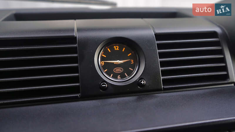 Внедорожник / Кроссовер Land Rover Defender 2015 в Львове