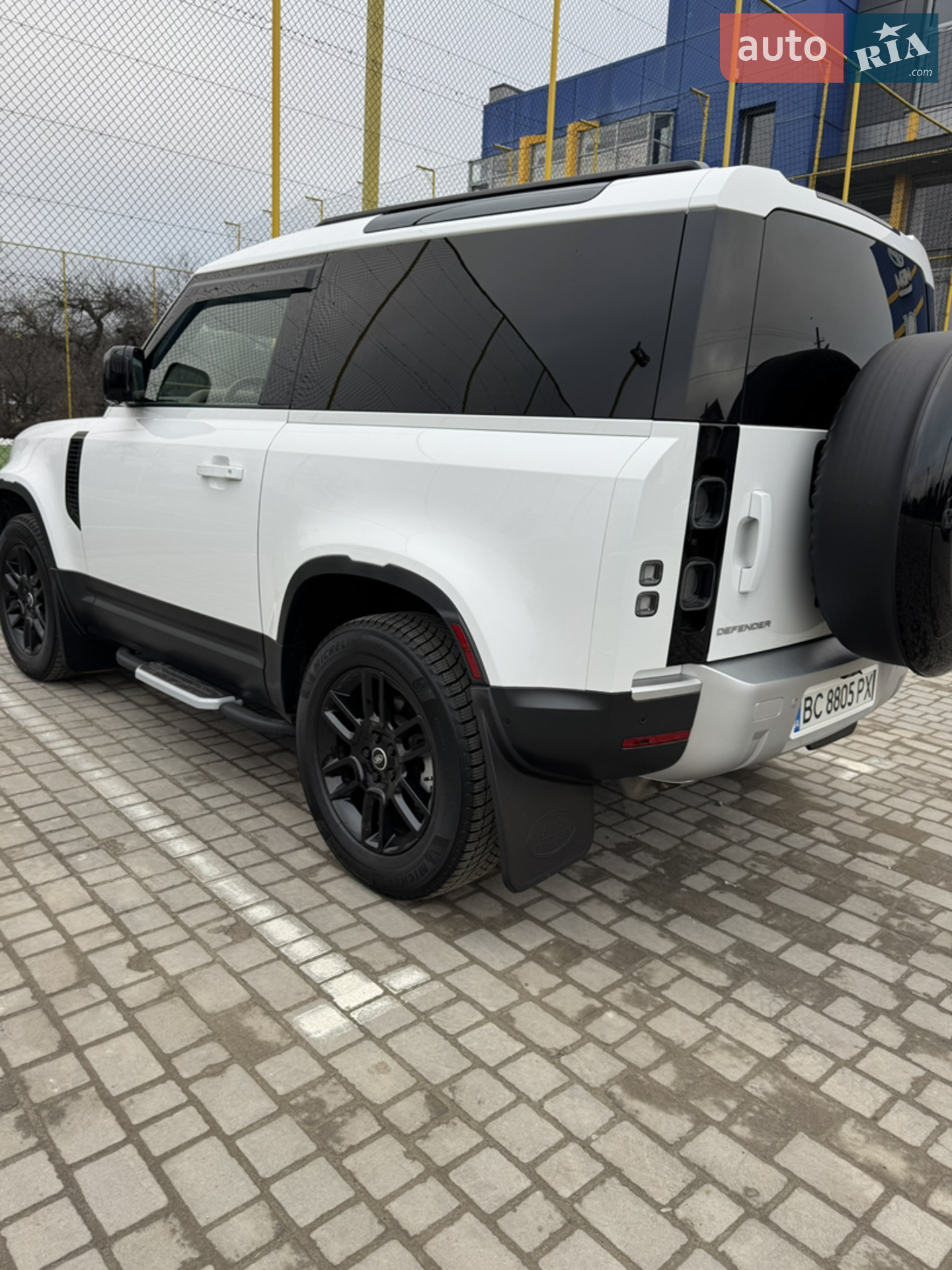 2021 Land Rover Defender - мініатюра 2